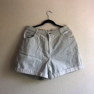 Vintage high waisted jean shorts